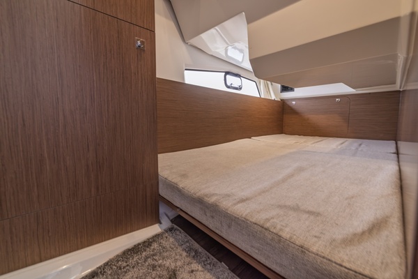 Timeout 34ft Jeanneau Yacht For Sale