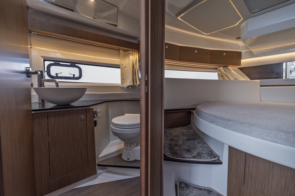 Timeout 34ft Jeanneau Yacht For Sale