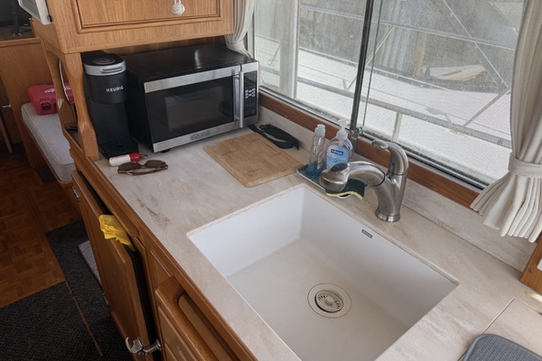 Grand Banks 42 Classic Yacht For Sale