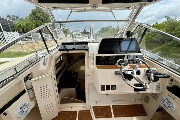 Reel Doctor 32ft Grady White Yacht For Sale