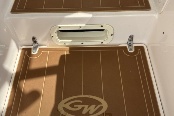 Reel Doctor 32ft Grady White Yacht For Sale