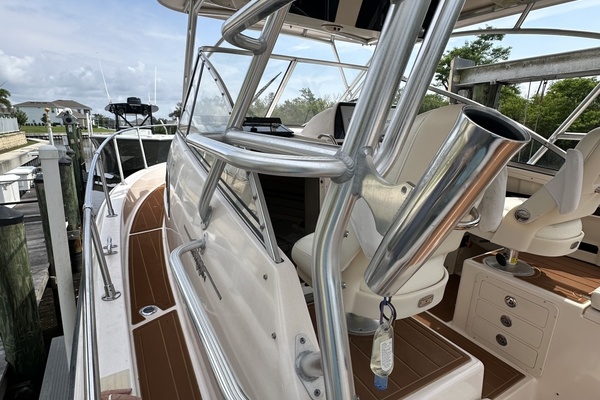 Reel Doctor 32ft Grady White Yacht For Sale