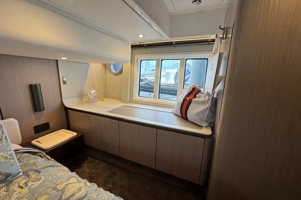 Lady Lau 50ft Azimut Yacht For Sale