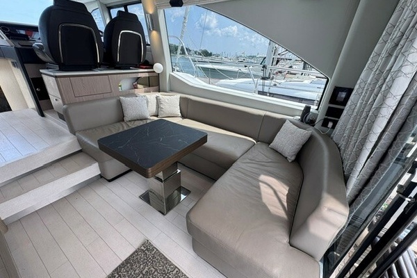 Lady Lau 50ft Azimut Yacht For Sale