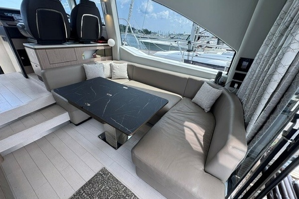 Lady Lau 50ft Azimut Yacht For Sale