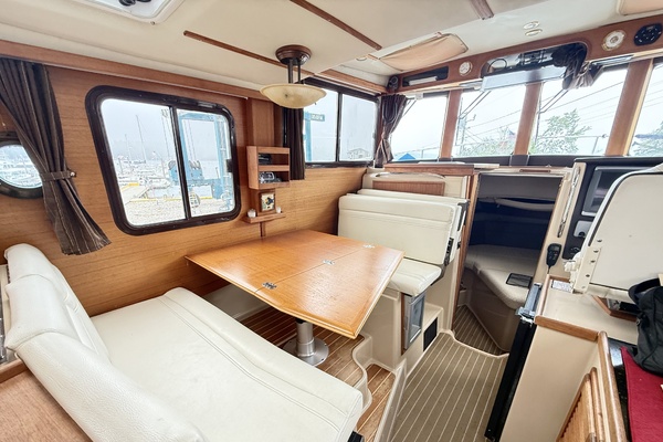 SALACIA 31ft Ranger Tugs Yacht For Sale