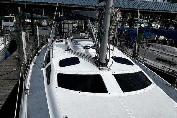 Abby Normal 41ft Hunter Yacht For Sale