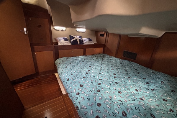 Abby Normal 41ft Hunter Yacht For Sale