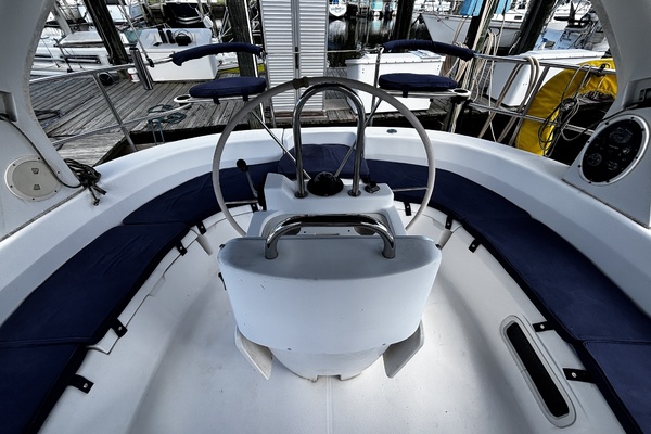 Abby Normal 41ft Hunter Yacht For Sale