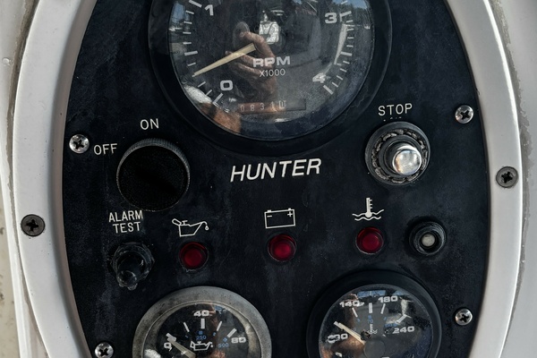 Abby Normal 41ft Hunter Yacht For Sale