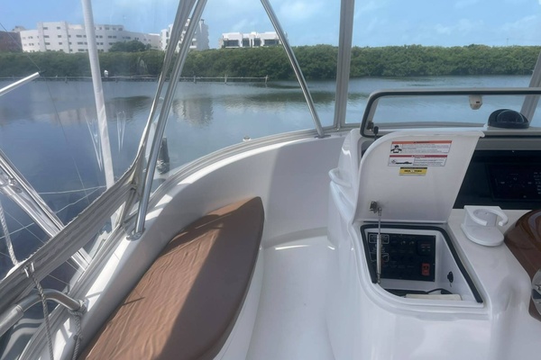 Crystal Blue 42ft Viking Yacht For Sale