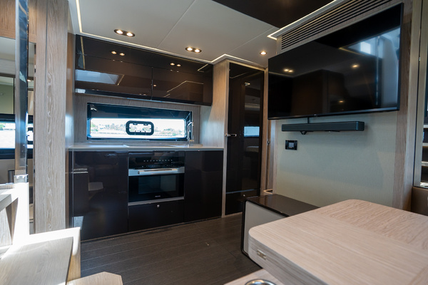 51ft Azimut Yacht For Sale