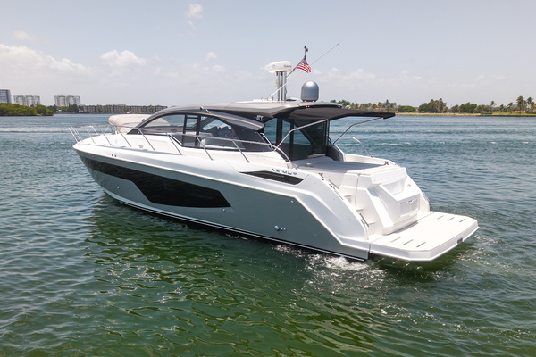 51ft Azimut Yacht For Sale