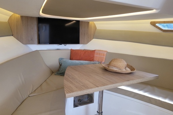 34ft NX Boats Yacht For Sale