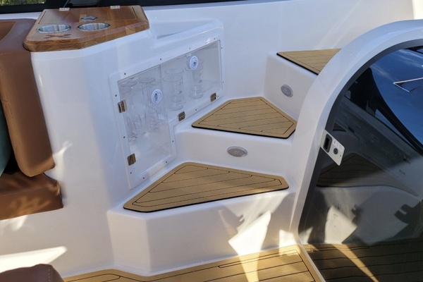34ft NX Boats Yacht For Sale