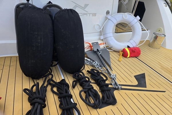 34ft NX Boats Yacht For Sale