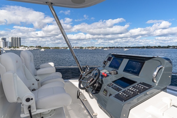 Sirena Flybridge Yacht For Sale