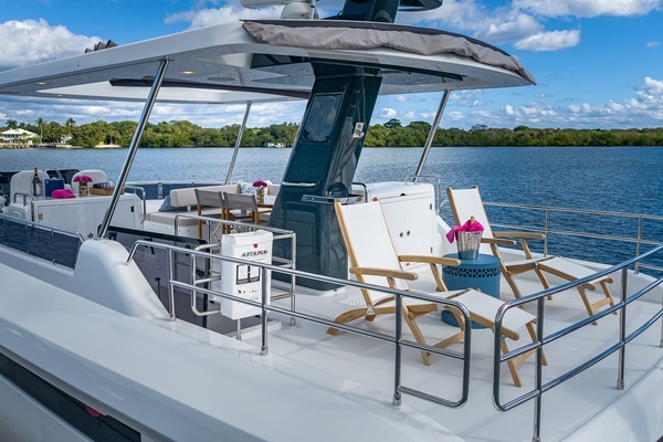 Sirena Flybridge Yacht For Sale