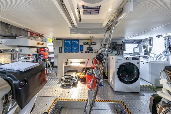 Sirena Flybridge Yacht For Sale