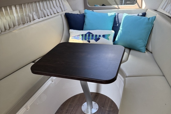 Dont t Ask 28ft Regal Yacht For Sale