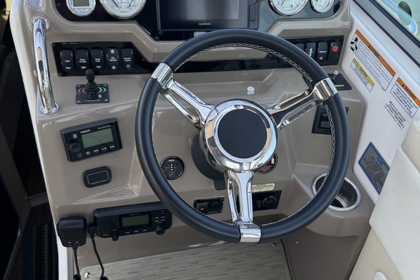 Dont t Ask 28ft Regal Yacht For Sale