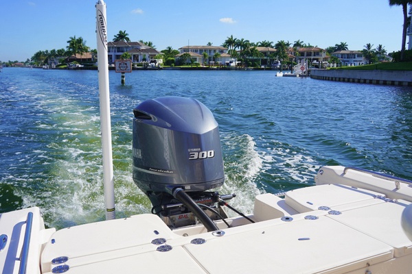 25ft Grady White Yacht For Sale