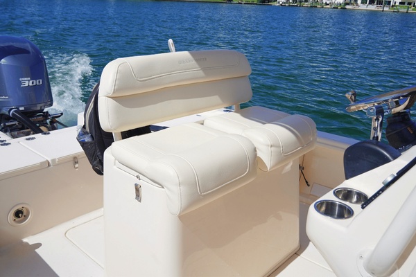 25ft Grady White Yacht For Sale