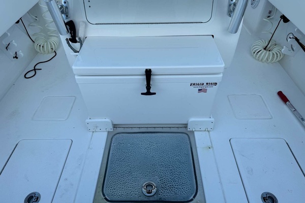 32ft Contender Yacht For Sale
