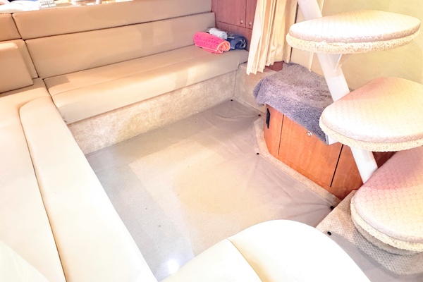 34ft Sea Ray Yacht For Sale