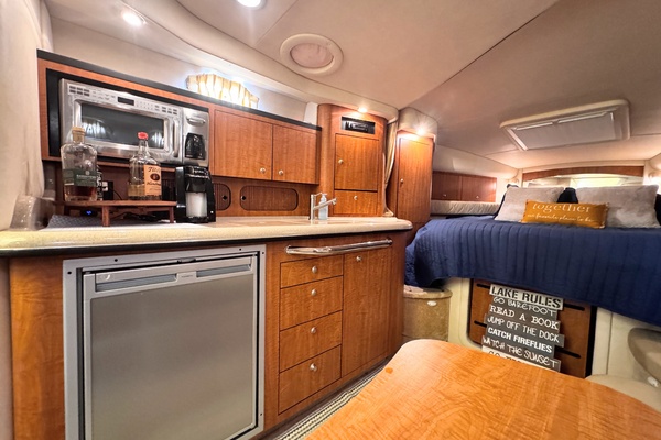 34ft Sea Ray Yacht For Sale