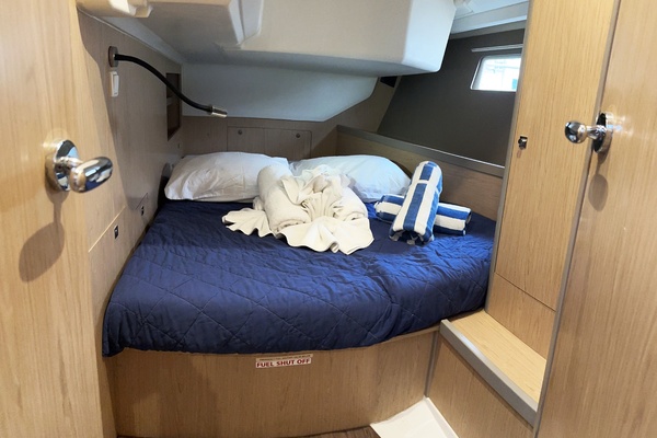 Tantalizer 45ft Beneteau Yacht For Sale