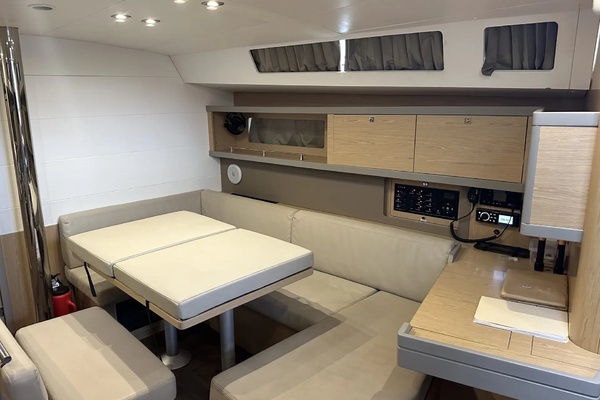 Tantalizer 45ft Beneteau Yacht For Sale