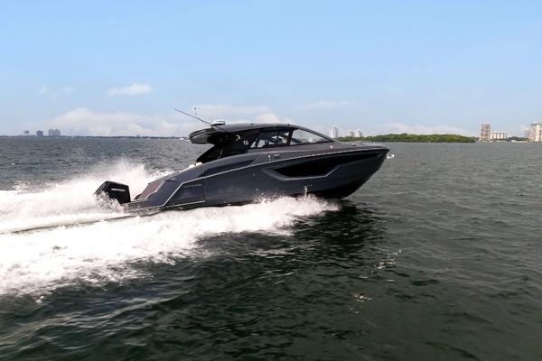 42-ft-Cruisers Yachts-2023-42 GLS OB-Ariel Jersey City New Jersey United States  yacht for sale