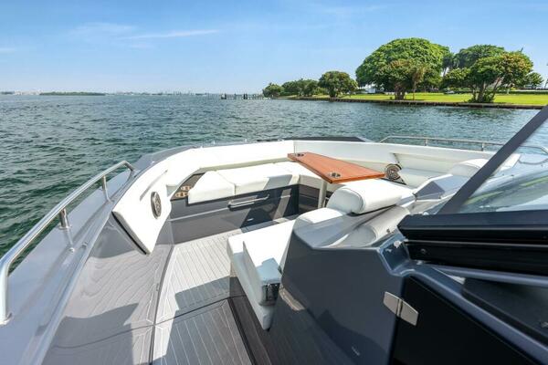 Ariel 42ft Cruisers Yachts Yacht For Sale