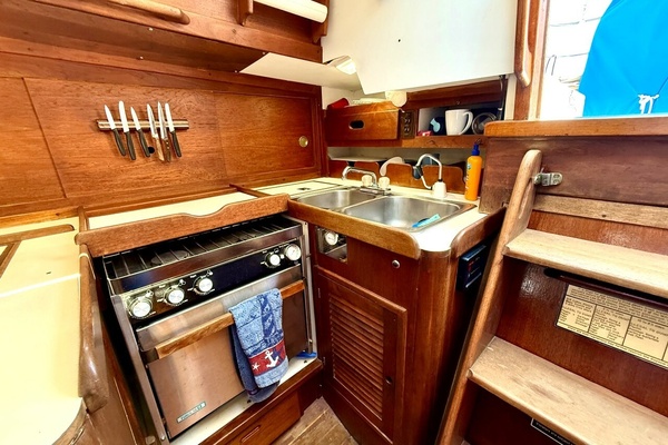 Spirit II 37ft Tartan Yacht For Sale