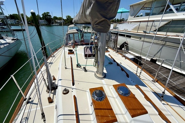 Spirit II 37ft Tartan Yacht For Sale
