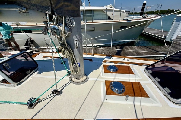 Spirit II 37ft Tartan Yacht For Sale