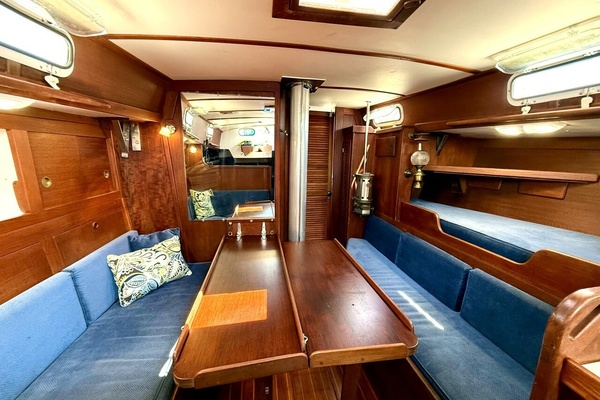 Spirit II 37ft Tartan Yacht For Sale