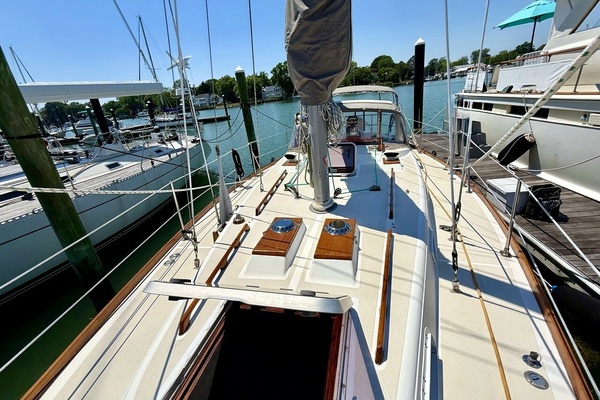 Spirit II 37ft Tartan Yacht For Sale