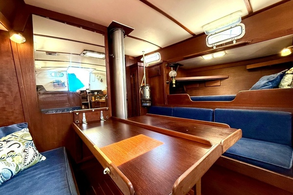Spirit II 37ft Tartan Yacht For Sale