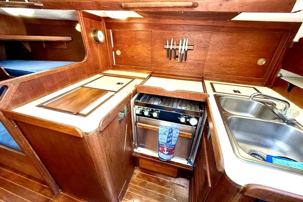 Spirit II 37ft Tartan Yacht For Sale