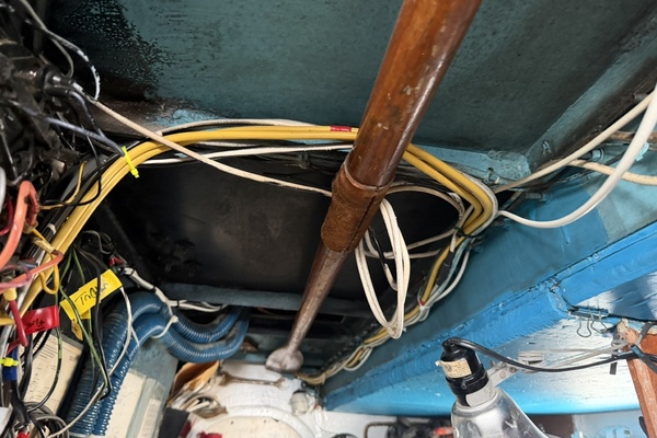 44ft Bruce Roberts Yacht For Sale