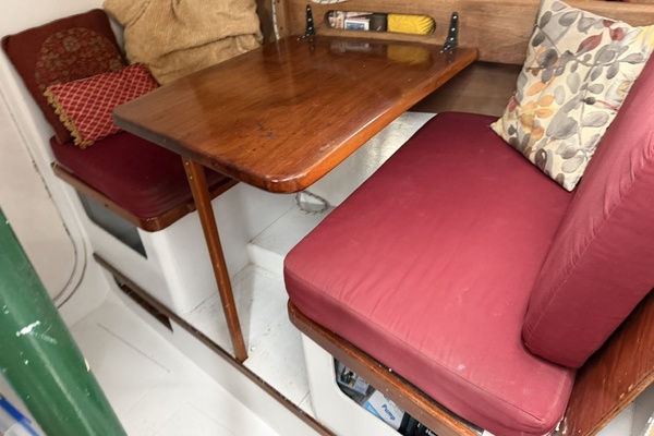 44ft Bruce Roberts Yacht For Sale