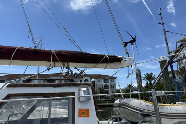 44ft Bruce Roberts Yacht For Sale