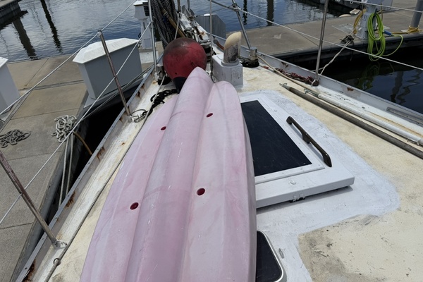 44ft Bruce Roberts Yacht For Sale