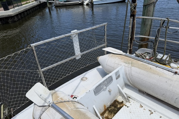44ft Bruce Roberts Yacht For Sale