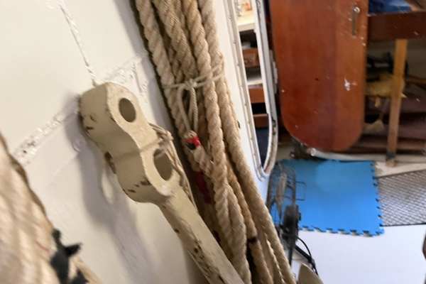 44ft Bruce Roberts Yacht For Sale