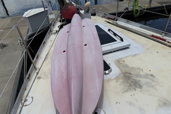44ft Bruce Roberts Yacht For Sale