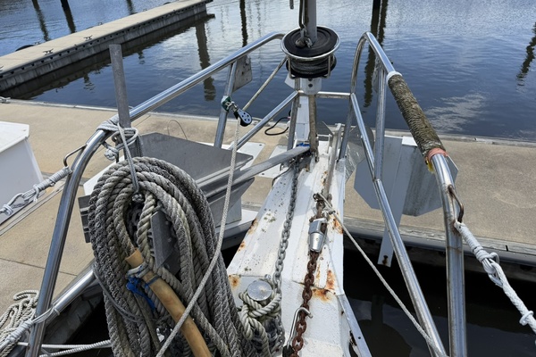 44ft Bruce Roberts Yacht For Sale