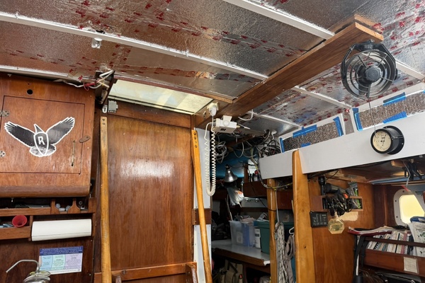 44ft Bruce Roberts Yacht For Sale